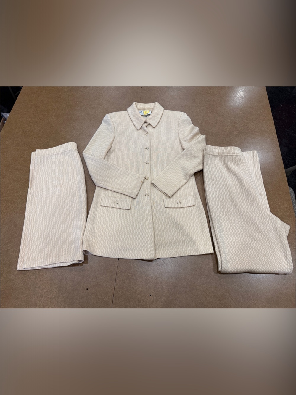 Vntg St. John Couture Classic 3 Piece Cream Knit Chain-Trim Sweater Sz 4